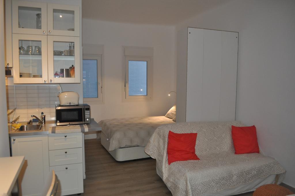 Ronda De Segovia Appartement Madrid Buitenkant foto