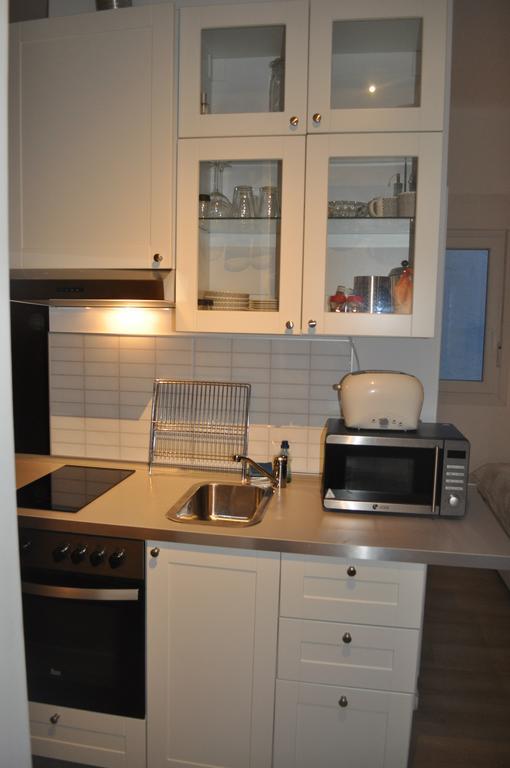 Ronda De Segovia Appartement Madrid Buitenkant foto